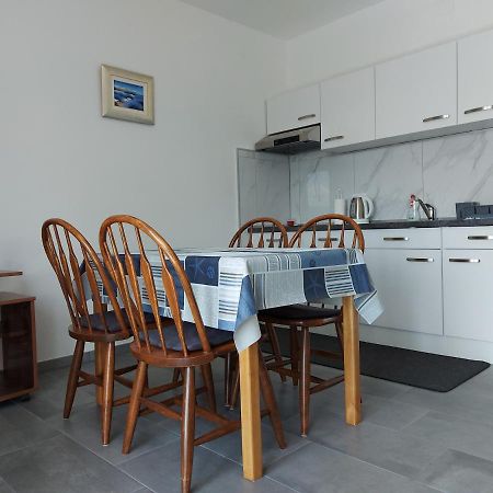 Apartmani Mare Novi Vinodolski Eksteriør bilde